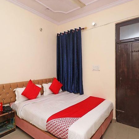 Oyo 30288 Hotel Moon Palace Lucknow Exteriör bild