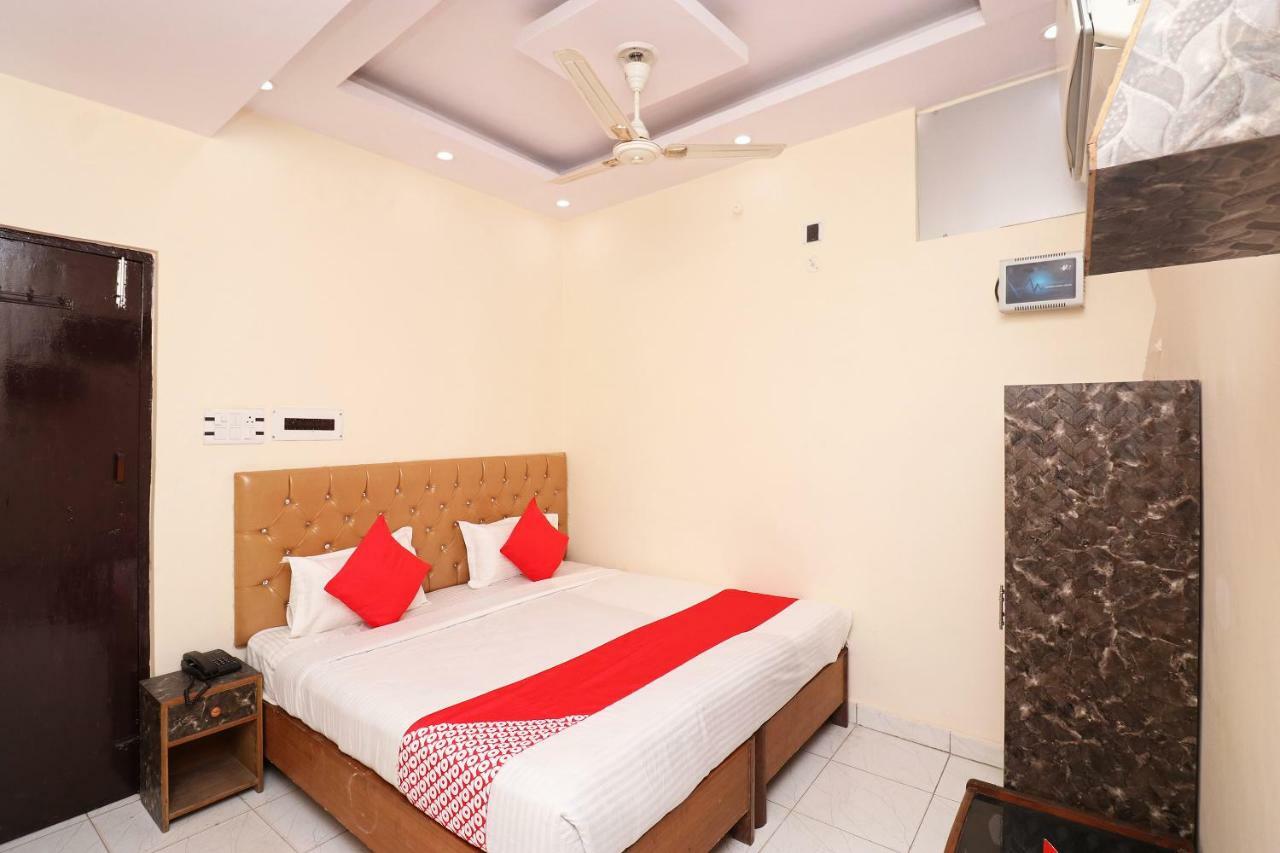 Oyo 30288 Hotel Moon Palace Lucknow Exteriör bild