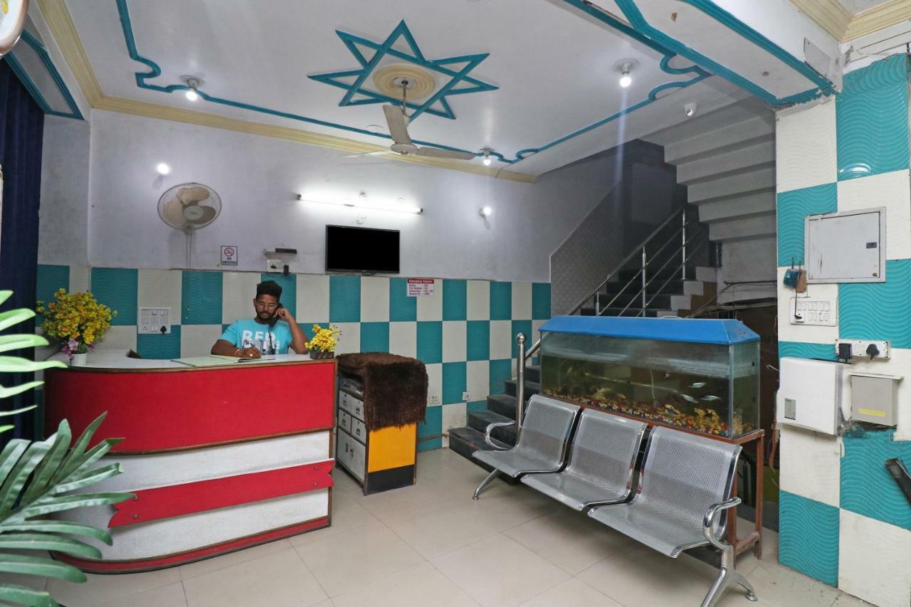 Oyo 30288 Hotel Moon Palace Lucknow Exteriör bild