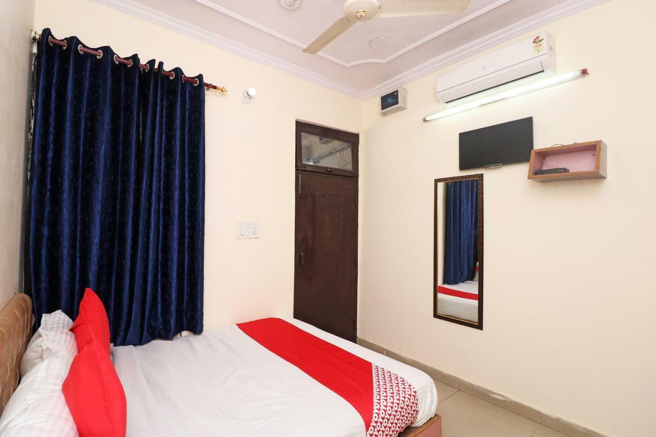 Oyo 30288 Hotel Moon Palace Lucknow Exteriör bild