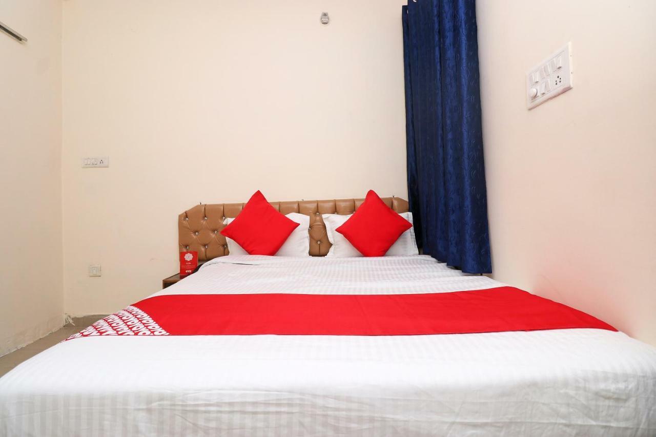 Oyo 30288 Hotel Moon Palace Lucknow Exteriör bild