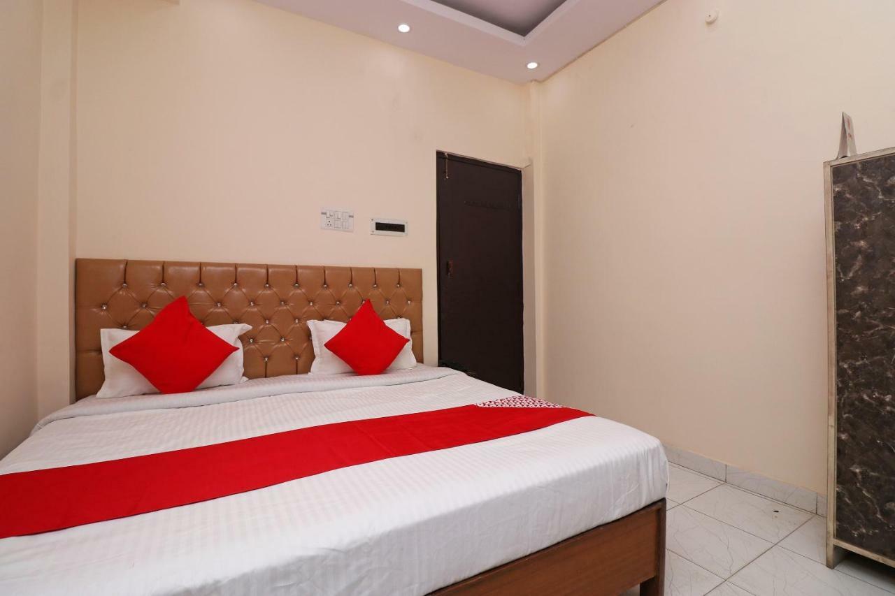 Oyo 30288 Hotel Moon Palace Lucknow Exteriör bild